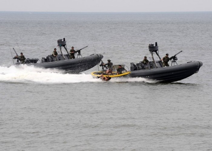 Cảnh luyện tập gian khổ của các binh sỹ thuộc lực lượng đặc nhiệm của Hải quân Mỹ - SEAL. (nguồn ảnh: US Navy)